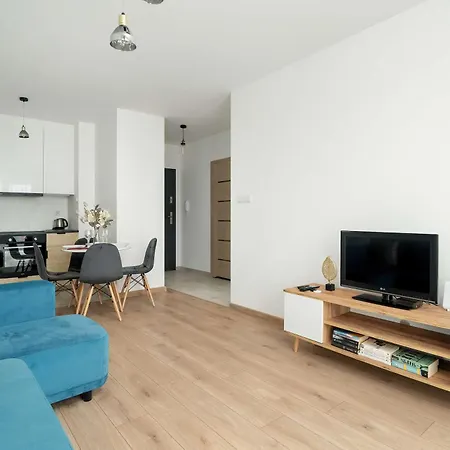 Jasny Blisko Lotniska Lawica W Poznaniu By Renters Appartement Poznań